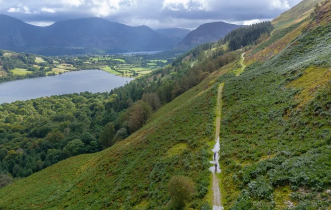 Path cutting through edge of mountain